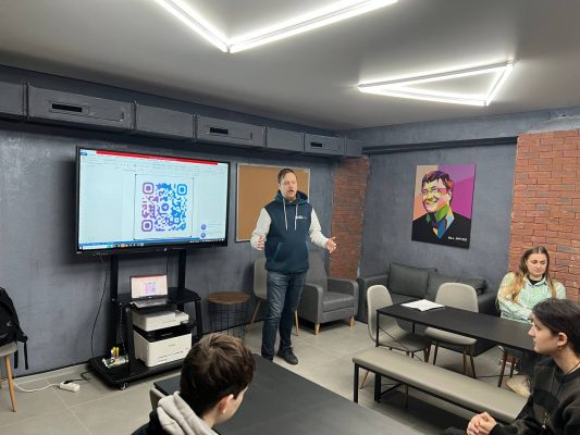 Відвідування Харківського національного університету радіоелектроніки учнями з Куп'янського району Відвідування Харківського національного університету радіоелектроніки учнями з Куп'янського району