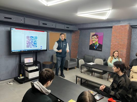 Відвідування Харківського національного університету радіоелектроніки учнями з Куп'янського району Відвідування Харківського національного університету радіоелектроніки учнями з Куп'янського району