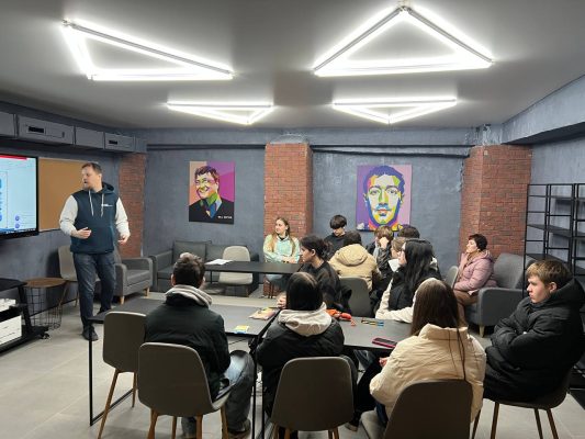 Відвідування Харківського національного університету радіоелектроніки учнями з Куп'янського району Відвідування Харківського національного університету радіоелектроніки учнями з Куп'янського району