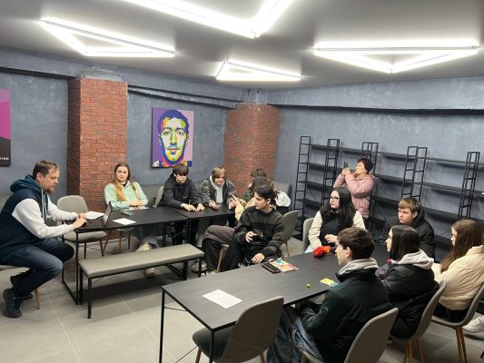 Відвідування Харківського національного університету радіоелектроніки учнями з Куп'янського району Відвідування Харківського національного університету радіоелектроніки учнями з Куп'янського району