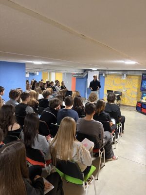 Старт освітнього проєкту «НМТ на 200 з ХНУРЕ» для школярів Новобаварського району